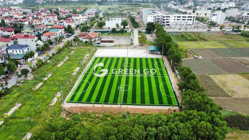 thi công sân bóng cỏ nhân tạo tại Đông Anh