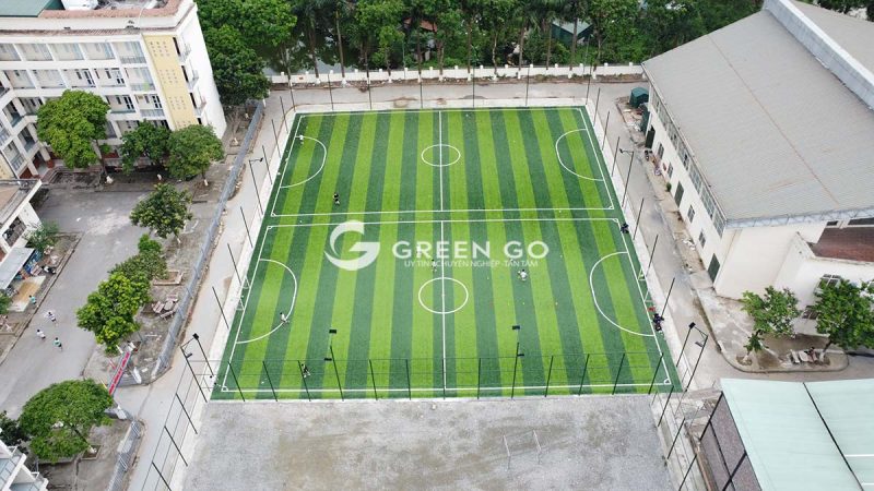 thi công sân bóng cỏ nhân tạo tại Tây Mỗ - Hà Nội