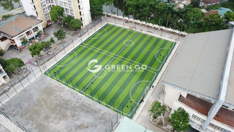 thi công sân bóng cỏ nhân tạo tại Tây Mỗ - Hà Nội