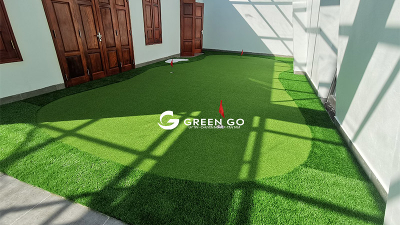 thi công sân golf mini cỏ nhân tạo